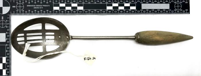 spoon, strainer